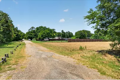 1306 Ranch Road, Grand Prairie, TX 75052 - Photo 1