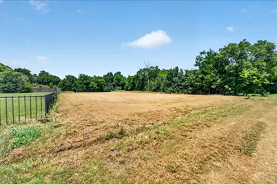 1306 Ranch Road, Grand Prairie, TX 75052 - Photo 4