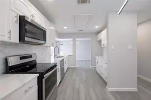 1618 San Francisco St, Carrollton, TX 75007 - Photo 8