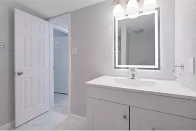 1618 San Francisco Street, Carrollton, TX 75007 - Photo 18