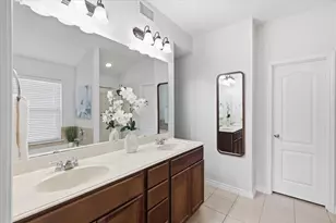 1100 Crest Breeze Dr, Fort Worth, TX 76052 - Photo 22