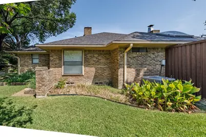 10126 Bridgegate Court, Dallas, TX 75243 - Photo 4