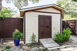 10126 Bridgegate Ct, Dallas, TX 75243 - Photo 40