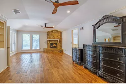10126 Bridgegate Court, Dallas, TX 75243 - Photo 14
