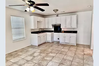 1912 Hurley Avenue, Fort Worth, TX 76110 - Photo 14
