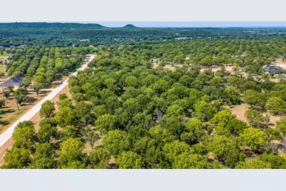 2525 Buckskin Drive, Granbury, TX 76049 - Photo 10