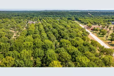 2525 Buckskin Drive, Granbury, TX 76049 - Photo 6