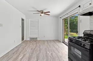 155 Chateau Dr, Fort Worth, TX 76134 - Photo 14