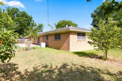 155 Chateau Drive, Fort Worth, TX 76134 - Photo 26
