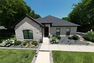 1635 Frederick St, Lancaster, TX 75134 - Photo 2
