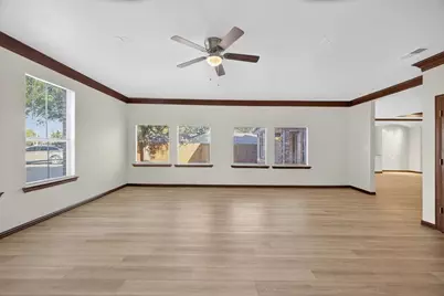 3532 W Jefferson Boulevard, Dallas, TX 75211 - Photo 6