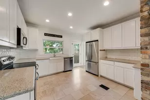 1124 Clara St, Fort Worth, TX 76110 - Photo 6