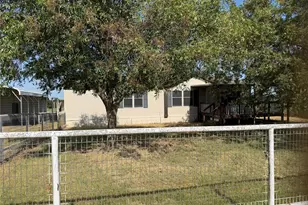 950 Sanders Rd, Whitesboro, TX 76273 - Photo 14