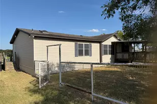 950 Sanders Rd, Whitesboro, TX 76273 - Photo 2