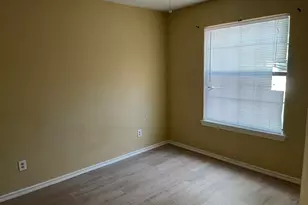 3098 Rustlewind Ln, Grand Prairie, TX 75052 - Photo 6