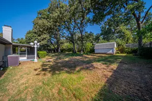 532 Plainview Dr, Hurst, TX 76054 - Photo 16