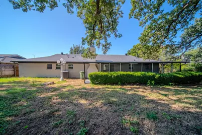 532 Plainview Drive, Hurst, TX 76054 - Photo 18