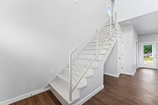 2400 S 12th St, Waco, TX 76706 - Photo 2