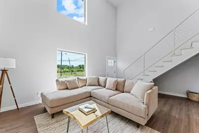 2400 S 12th Street, Waco, TX 76706 - Photo 6