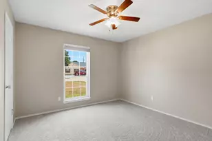 6206 Hott Springs Dr, Arlington, TX 76001 - Photo 16