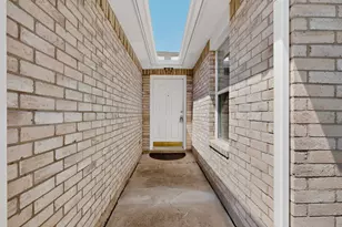 625 Spillway Dr, Little Elm, TX 75068 - Photo 2