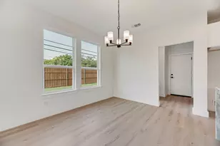 2326 Fairfax Dr, Irving, TX 75060 - Photo 8