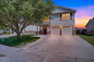 102 Hancock St, Venus, TX 76084 - Photo 1
