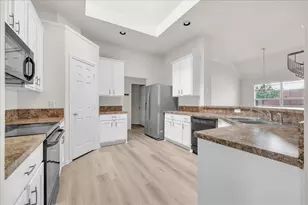 4801 Summer Oaks Ln, Fort Worth, TX 76123 - Photo 12