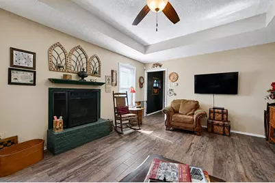 240 Dewey Court, Irving, TX 75060 - Photo 12