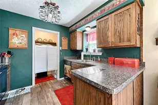 240 Dewey Ct, Irving, TX 75060 - Photo 14
