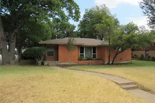 1320 Linden Dr, Denton, TX 76201 - Photo 1