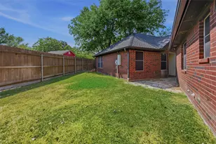 1801 Callender Hill Rd, Mansfield, TX 76063 - Photo 34