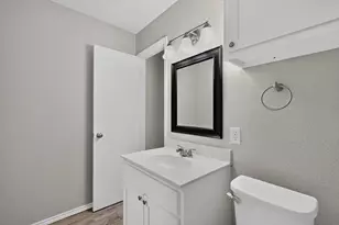900 Irene St, Burleson, TX 76028 - Photo 30