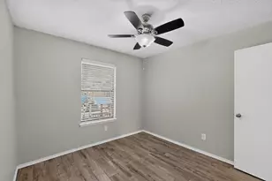 900 Irene St, Burleson, TX 76028 - Photo 16