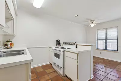 13844 Methuen Green Lane, Dallas, TX 75240 - Photo 6