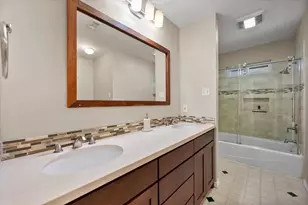 1919 Creek Wood Dr, Arlington, TX 76006 - Photo 28