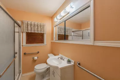 5020 Hartford Drive, River Oaks, TX 76114 - Photo 8