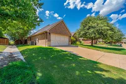 109 Chateau Drive, Aledo, TX 76008 - Photo 2