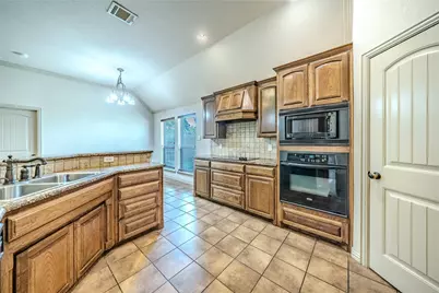 109 Chateau Drive, Aledo, TX 76008 - Photo 10