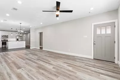 604 S Fitzhugh Avenue, Dallas, TX 75223 - Photo 2