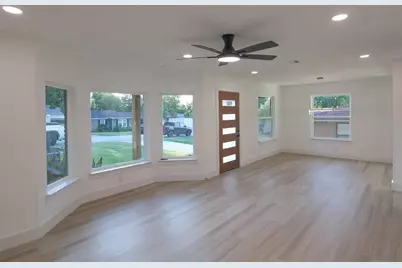 4809 S Ridge Terrace, Fort Worth, TX 76133 - Photo 4