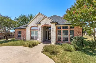 1010 Williams St, Ennis, TX 75119 - Photo 4