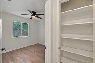 819 Lovingham Dr, Arlington, TX 76017 - Photo 18