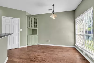 8613 Mill Creek Road, Irving, TX 75063 - Photo 10