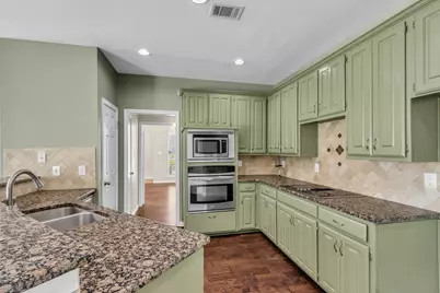 8613 Mill Creek Road, Irving, TX 75063 - Photo 12