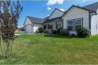 108 Daisy Court, Paradise, TX 76073 - Photo 2