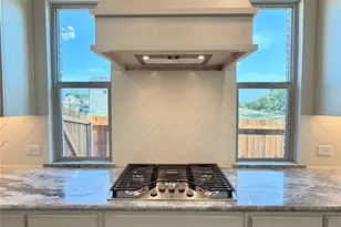 390 Devonshire Dr, Greenville, TX 75401 - Photo 8