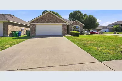 302 Creekside Way, Waxahachie, TX 75165 - Photo 2
