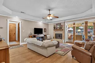 2501 New Haven Ct, Bedford, TX 76022 - Photo 4