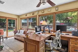 2501 New Haven Ct, Bedford, TX 76022 - Photo 8